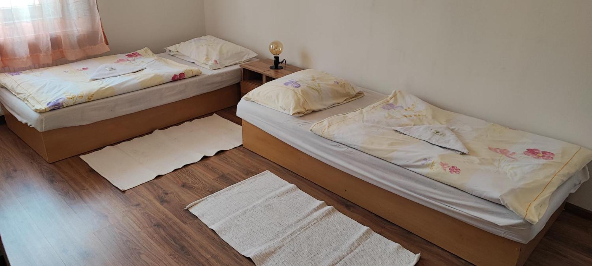 Hotel Merkur Kaluža 外观 照片